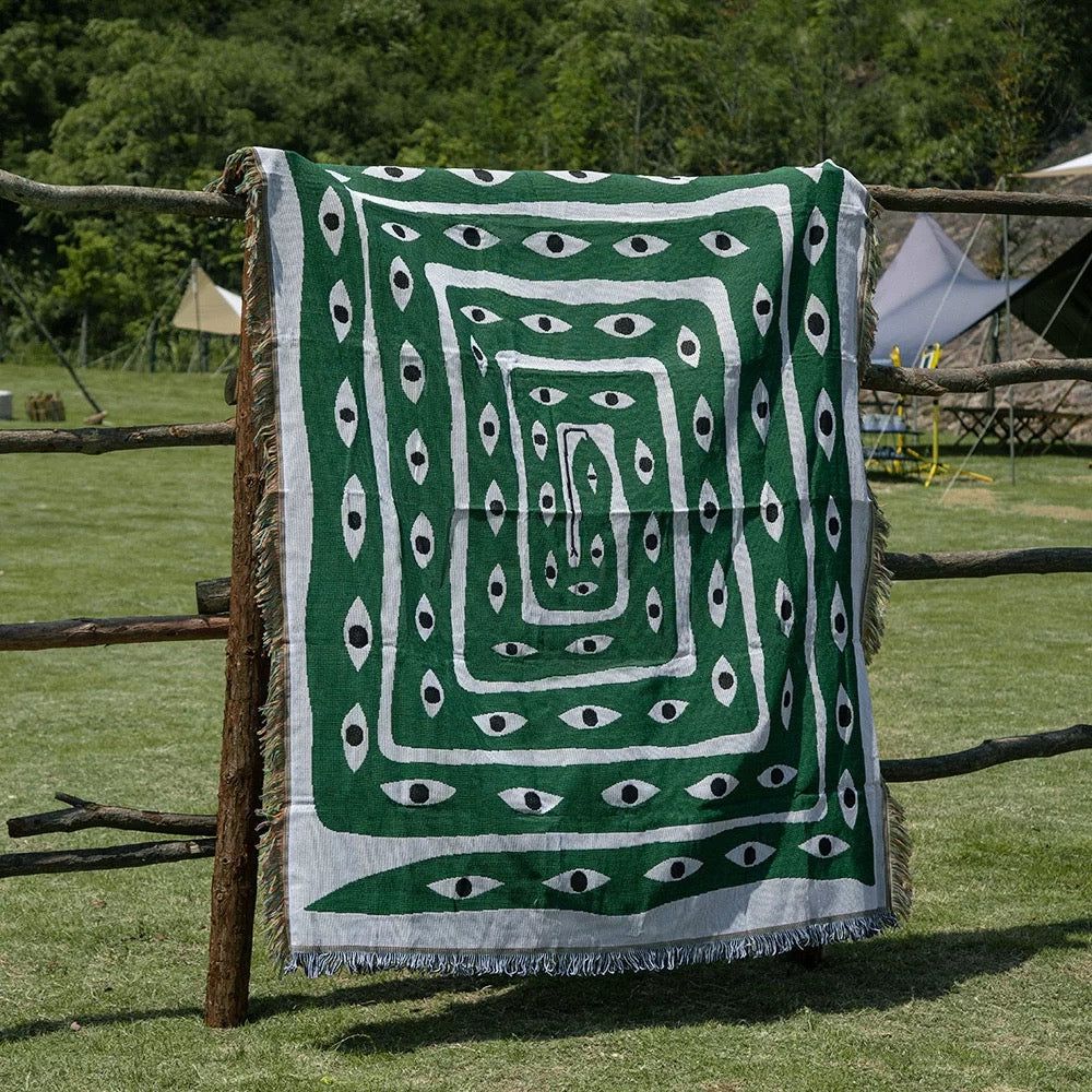 Snake-eye Woven Blanket