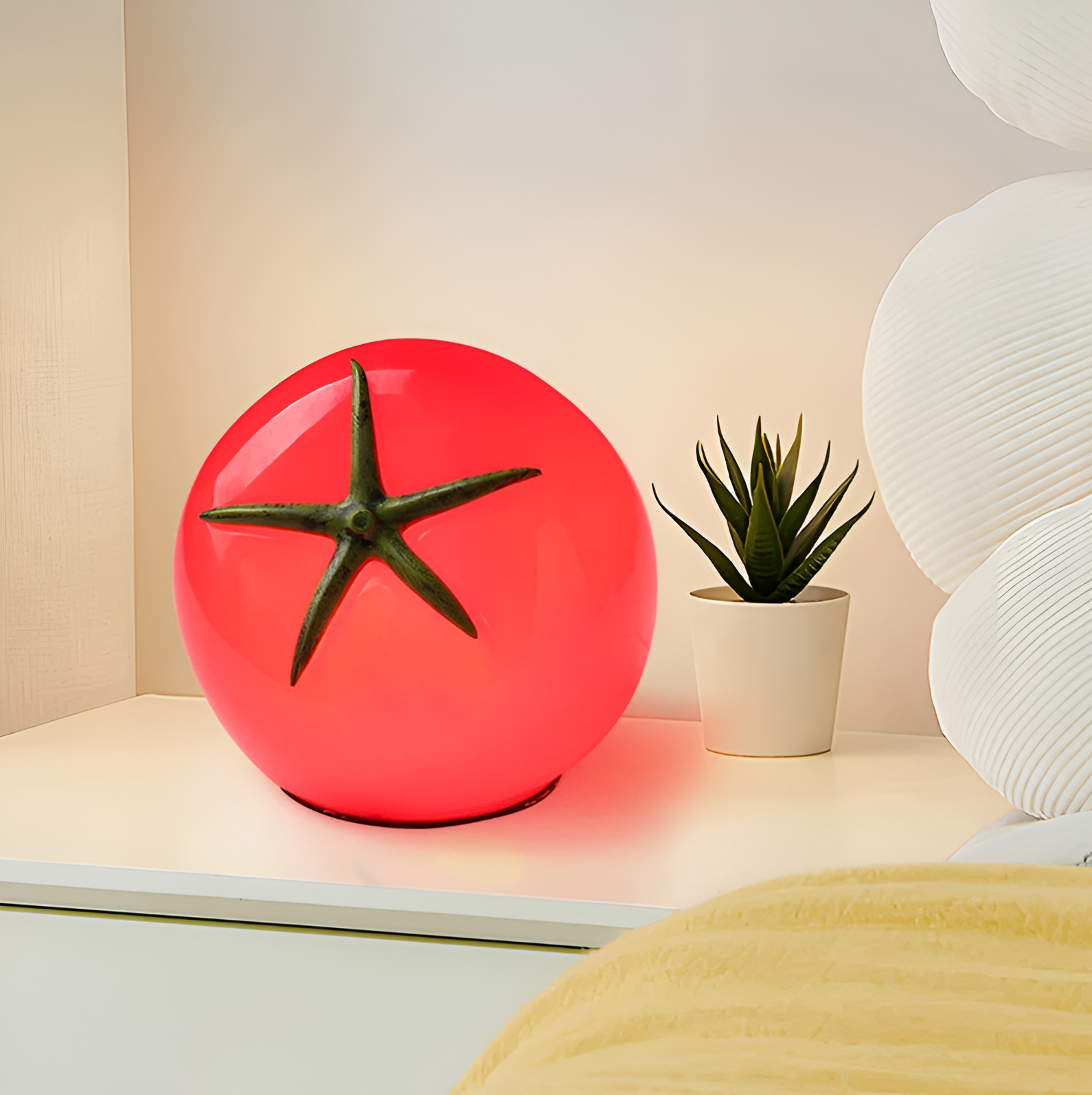 Pomidor Lamp